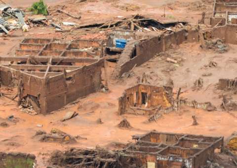 Ministro diz que Samarco pode voltar a operar no segundo semestre