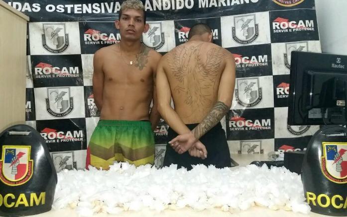 Adolescente é apreendido e homem é preso acusados de comercializar drogas nas zonas Norte e Leste de Manaus