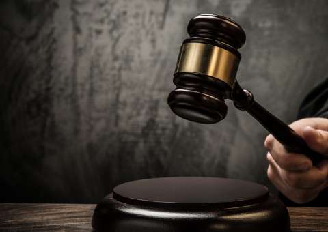 Adolescente é detido após interromper aula com arrotos