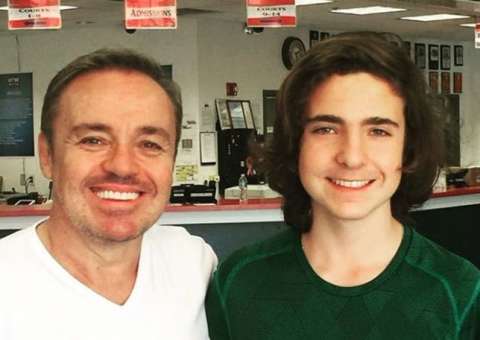 Mulher de Gugu Liberato faz rara aparição em post do filho