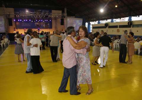 Baile Amor Maior será realizado nesta sexta-feira