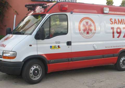 Em Manaus, homem salta de ônibus em movimento para fugir de assalto 