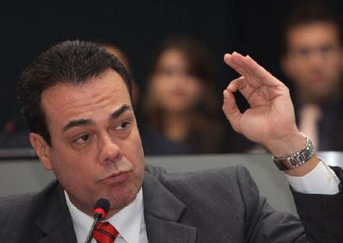  Partido de Henrique Oliveira recorre ao STF para que político assuma cargo de governador