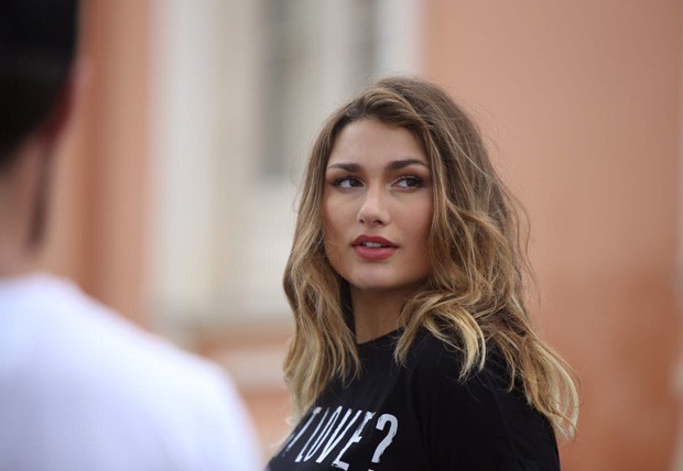 Sasha surge linda em ensaio na Bahia