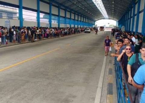 Em Manaus, rodoviários prometem greve geral na segunda