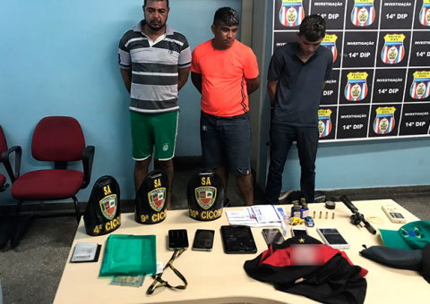 Trio acusado de praticar arrastões troca tiros com a polícia e acaba preso em Manaus