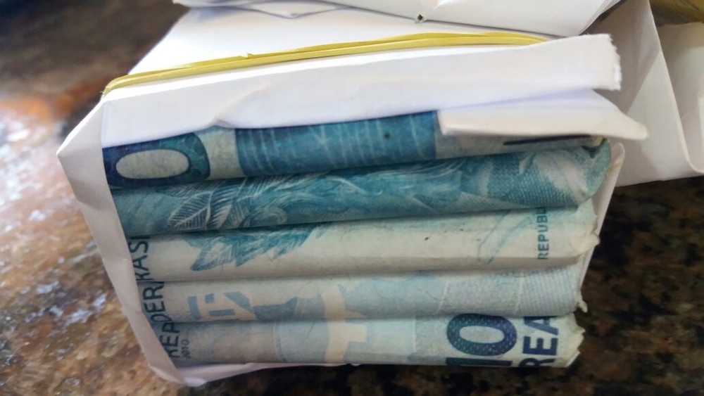 Jovem saca FGTS e ao sair do banco cai em golpe 