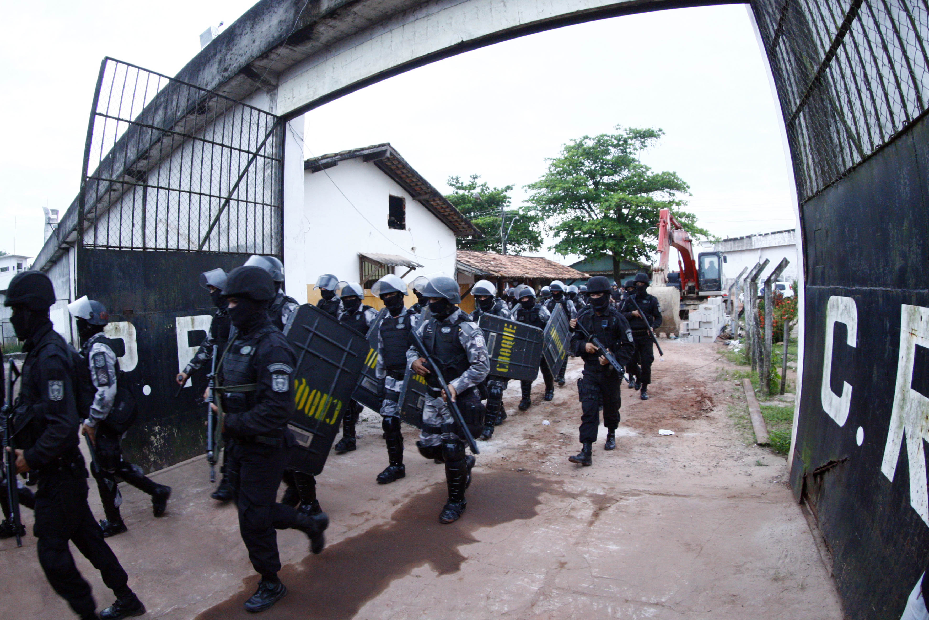 Treze detentos fogem de complexo penitenciário no Pará