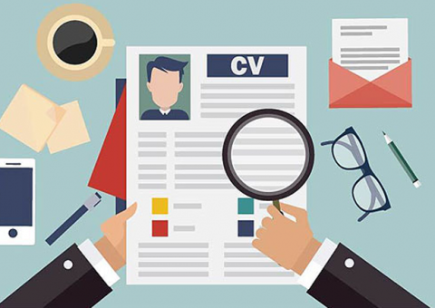 Com desemprego em alta, especialista em RH orienta sobre como preparar o currículo ideal 