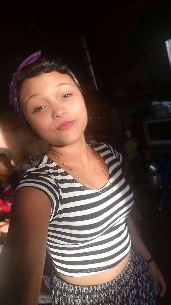 Adolescente sai de casa para fazer trabalho de aula e desaparece em Manaus