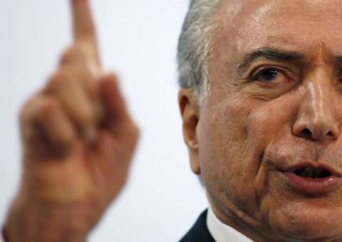 Defesa de Temer envia questionamentos sobre áudio à Polícia Federal