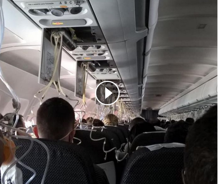 Passageiro grava momento que avião sofre despressurização; Veja vídeo