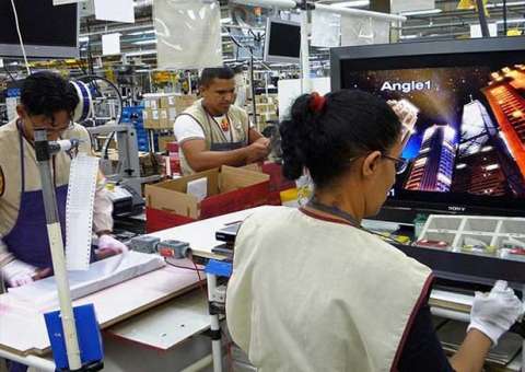 David Almeida entra na briga para barrar projeto que ameaça Zona Franca de Manaus