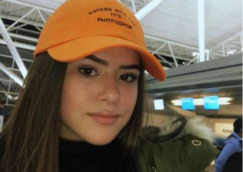 Maisa Silva completa 15 anos e comemora com fotos de infância