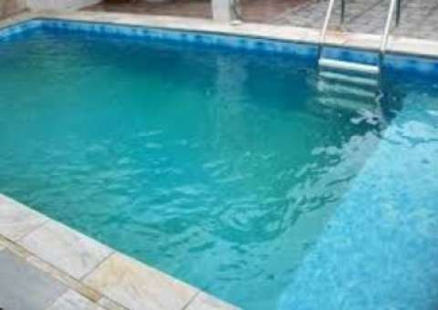 Em Manaus, criança de 3 anos morre afogada durante retiro religioso em sítio