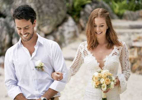 Marina Ruy Barbosa divulga foto do casamento secreto e conta detalhes
