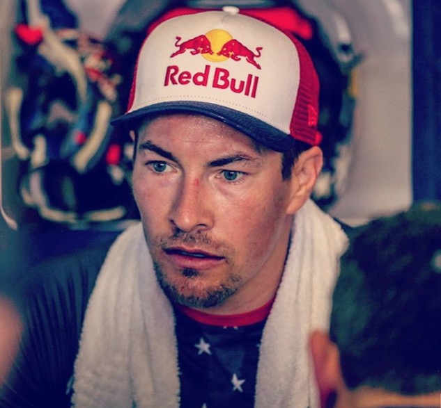 Piloto Nicky Hayden morre após ser atropelado enquanto andava de bicicleta
