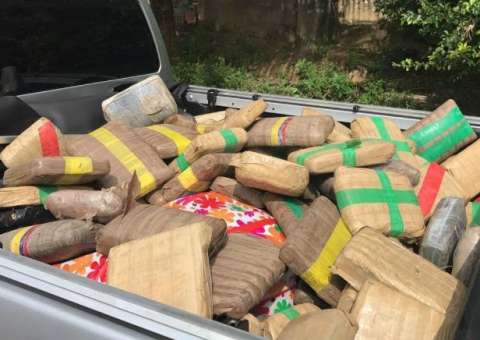 Meia-tonelada de drogas é apreendida em lava-jato de Manaus