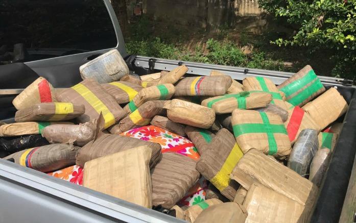 Meia-tonelada de drogas é apreendida em lava-jato de Manaus