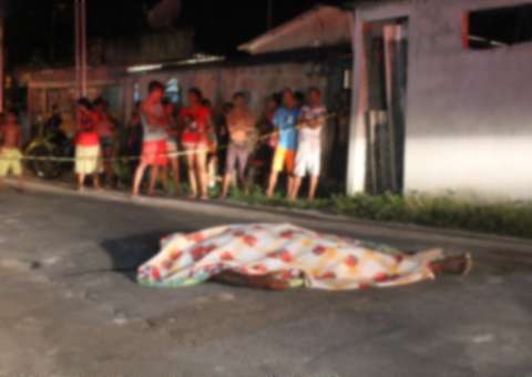 Vendedor de salgados é morto a tiros na zona Leste de Manaus