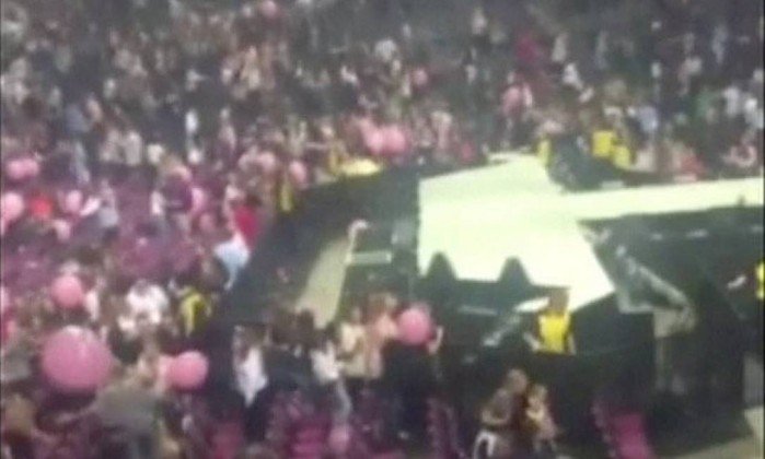 Explosão em show de Ariana Grande em Manchester deixa 22 mortos e 59 feridos