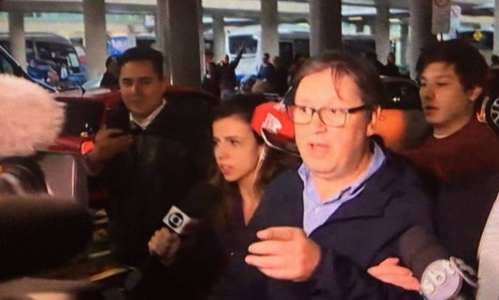 Apontado como indicado por Temer para receber propina, Rocha Loures entrega mala com R$ 500 mil à PF  