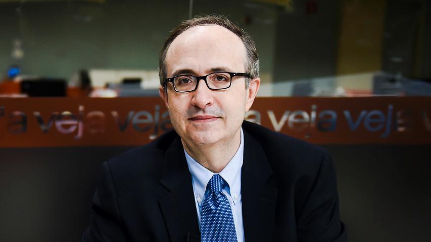 Reinaldo Azevedo pede demissão da Veja após divulgação de conversa com irmã de Aécio