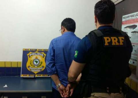 Justiça determina que ex-prefeito do Careiro preso em operação da PF seja transferido para Manaus