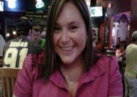 Professora envia nudes para estudantes e faz festa íntima no carro