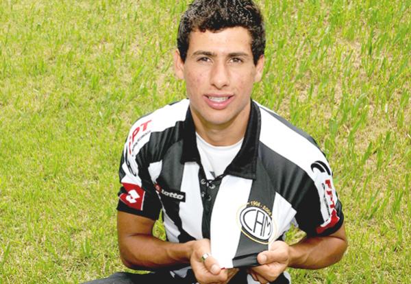 Morre aos 29 anos, ex jogador do Atlético Raphael Aguiar