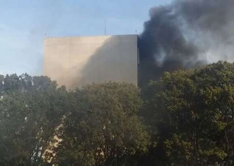 Decreto de Temer põe militares na Esplanada após ataque a ministérios