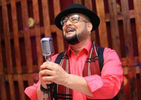 Sexta é dia de samba e MPB com James Rios na Cervejaria Lounge Bar