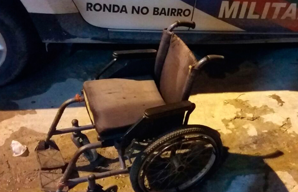 'Cadeirante' corre para fugir da polícia e mentira é descoberta em Manaus