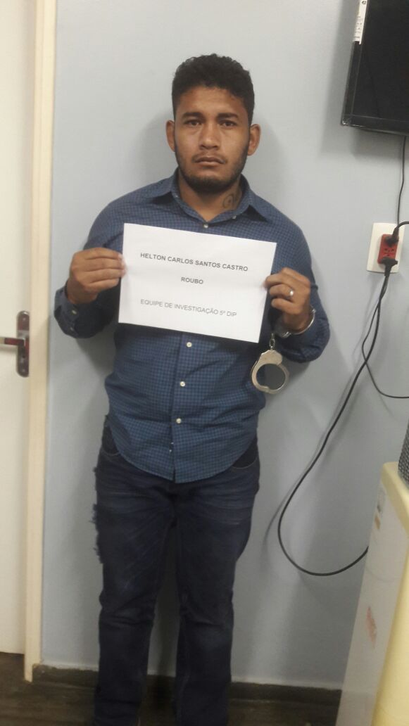 Em Manaus, homem é reconhecido e preso ao procurar delegacia para saber de comparsa