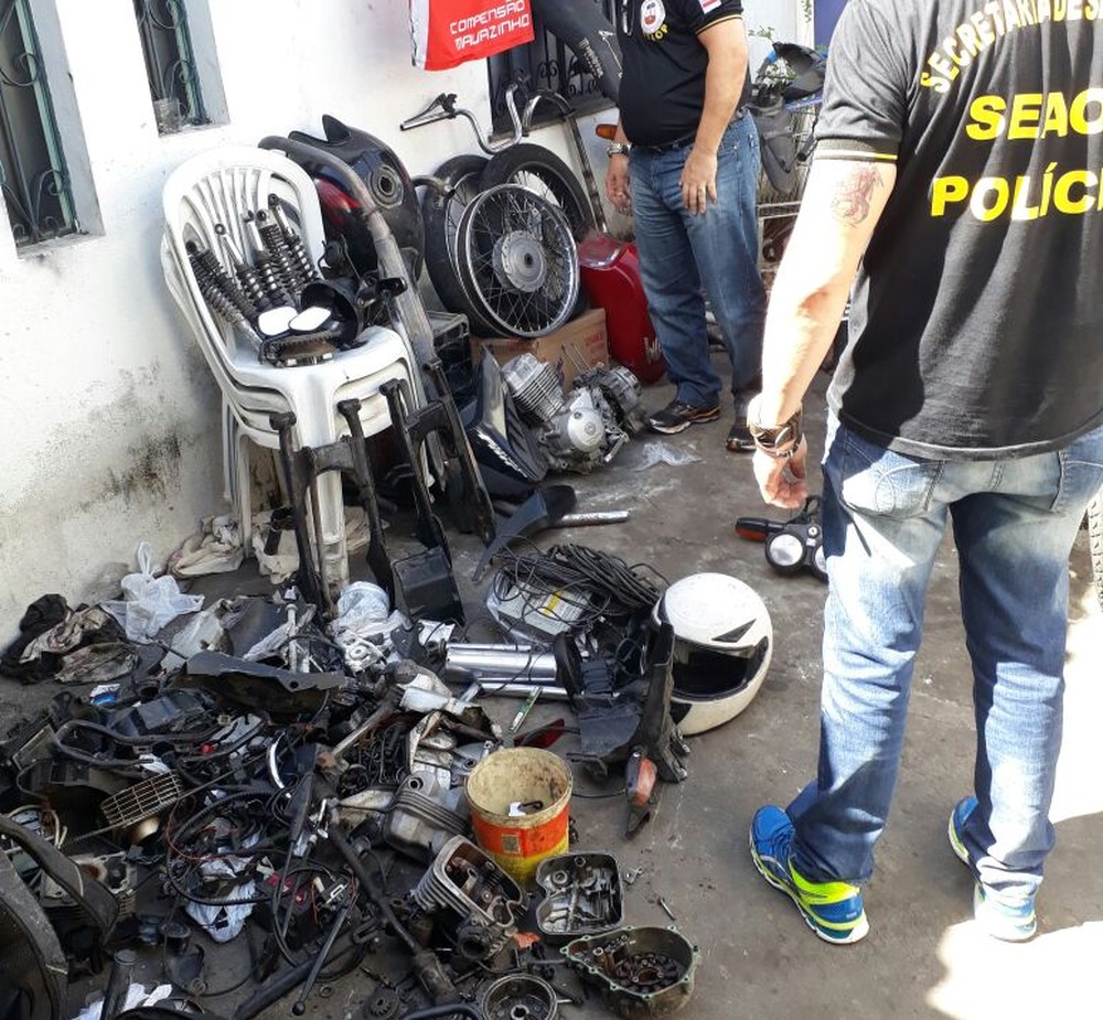 Polícia descobre casa usada para desmanche de motos em Manaus