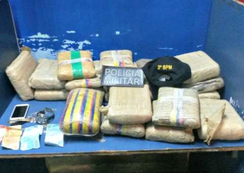 Três homens são presos com 20kg de drogas escondidos em bolsa no Amazonas