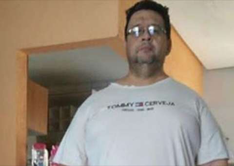 Homem que aparece agredindo a mãe de 84 anos em vídeo é preso