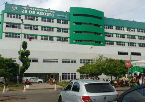 Adolescentes discutem e um ateia fogo no outro em Manaus