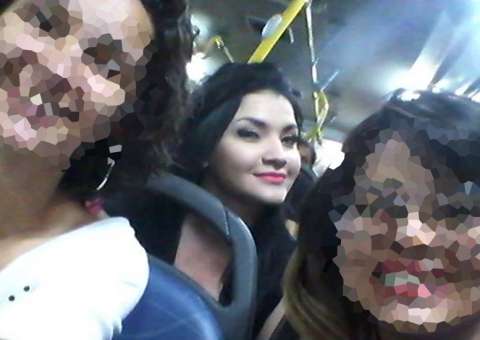 Jovem cai de ônibus que estava sendo assaltado e tem traumatismo craniano