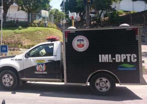 Criança encontra corpo do pai desaparecido em igarapé de Manaus