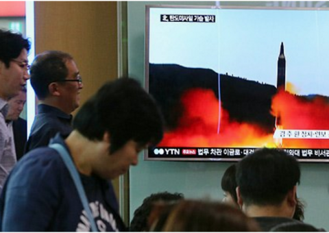 Coreia do Norte lança novo míssil balístico