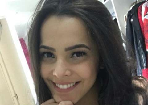 Ex-BBB Emilly rebola muito de shortinho em festa com Valesca Popozuda