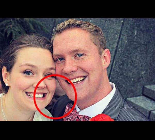 Casal é surpreendido com fantasma em foto de casamento  