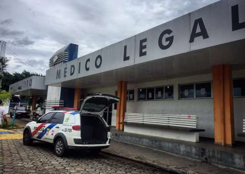 Homem sai de culto e é executado a tiros na frente da mulher e filho em Manaus