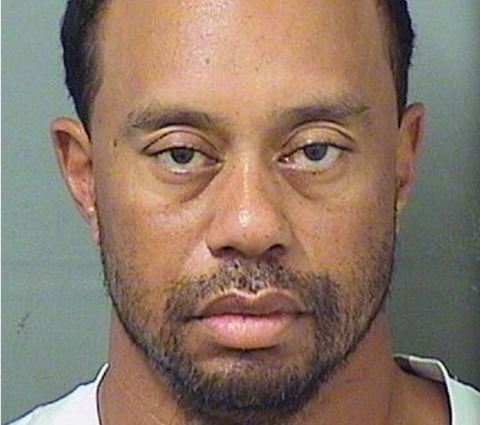 Lenda do golfe, Tiger Woods é preso por dirigir embriagado