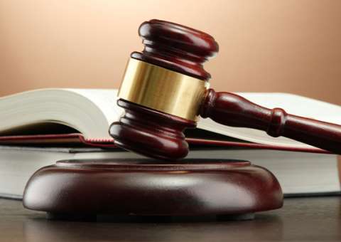 Justiça autoriza que criança tenha duas mães na certidão de nascimento