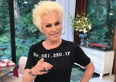 Ana Maria Braga usa camisa sugestiva e bomba na internet