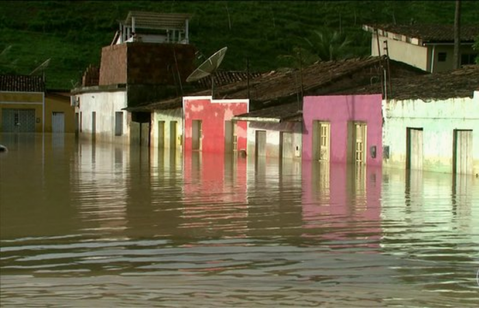 Sobe número de mortos pelas chuvas em Alagoas e Pernambuco