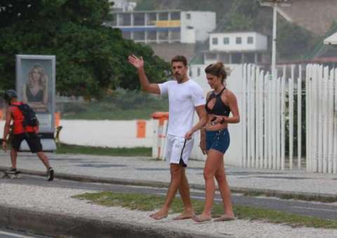 Fotógrafo fala sobre foto polêmica em que aparece anúncio de Grazi Massafera