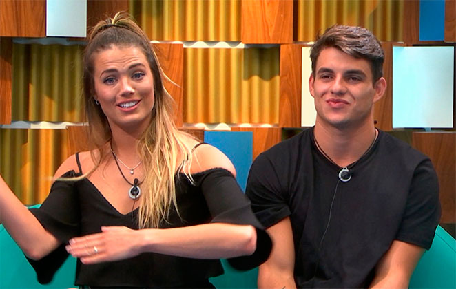 Ex-BBB Antônio exclui fotos com Alyson das redes sociais após viagem à Espanha